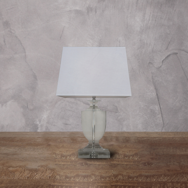 Лампа настольная